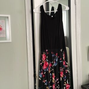 Floral sleeveless maxi dress